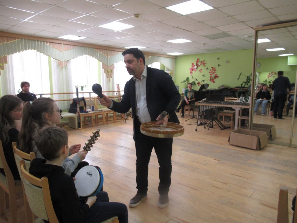 Творческая школа исполнителей на духовых и ударных инструментах